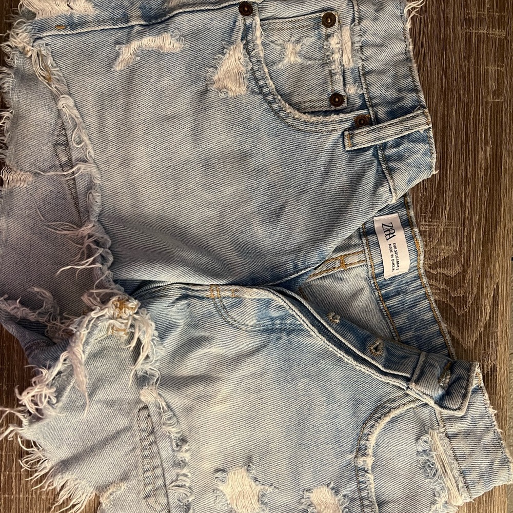 HIGH WAIST RIPPED TRF DENIM SHORTS